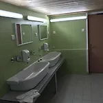 Fleur Des Neiges Hostel