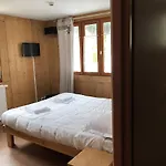 Hostel Fleur Des Neiges