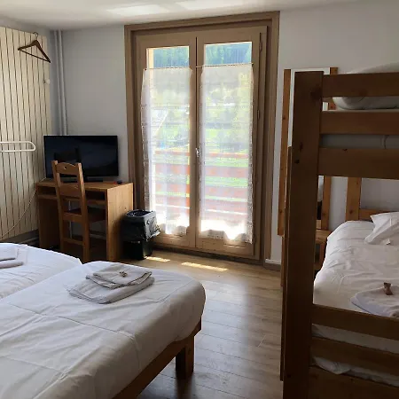 フルール デ ネージュ ホステル