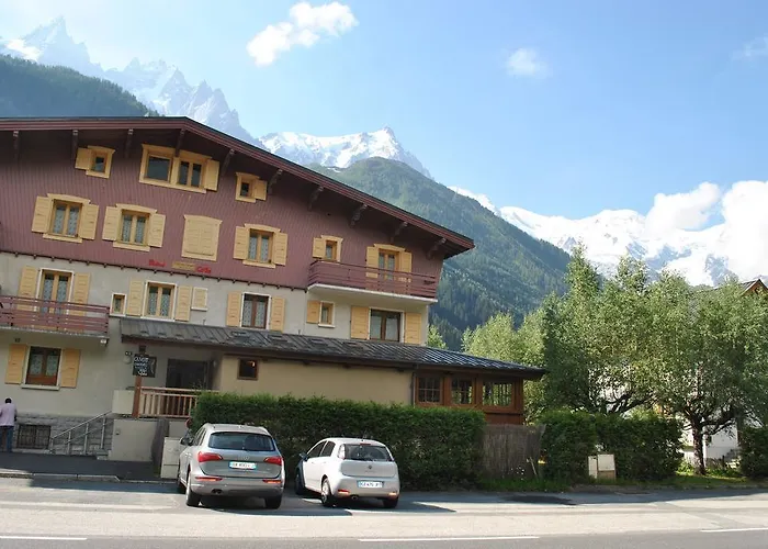 Auberge de jeunesse Fleur Des Neiges